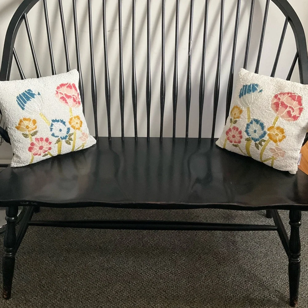 PRIMROSE VINTAGE Pillows Set of 2 Beaded Zipper Back Square Flowers Cream +